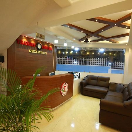Gateway Airport Hotel カンヌール エクステリア 写真